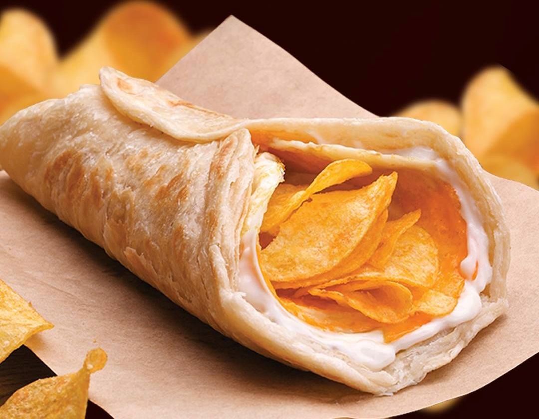 Cheese Paratha With Oman Chips